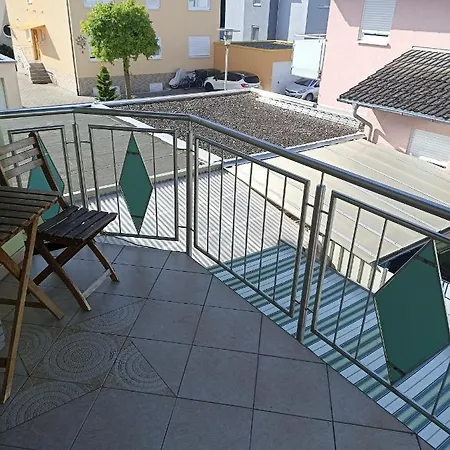 Langenwinkel 3 * Mietersheim